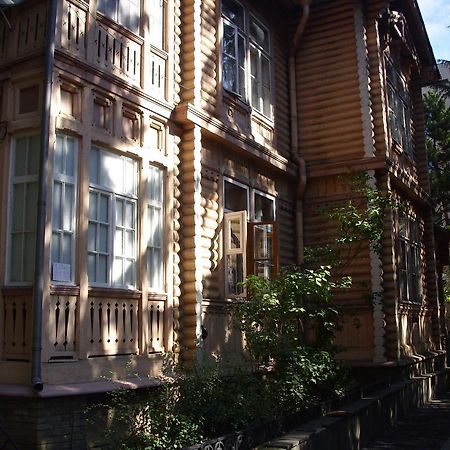 Old House Rustaveli Hotel Borjomi Exterior foto